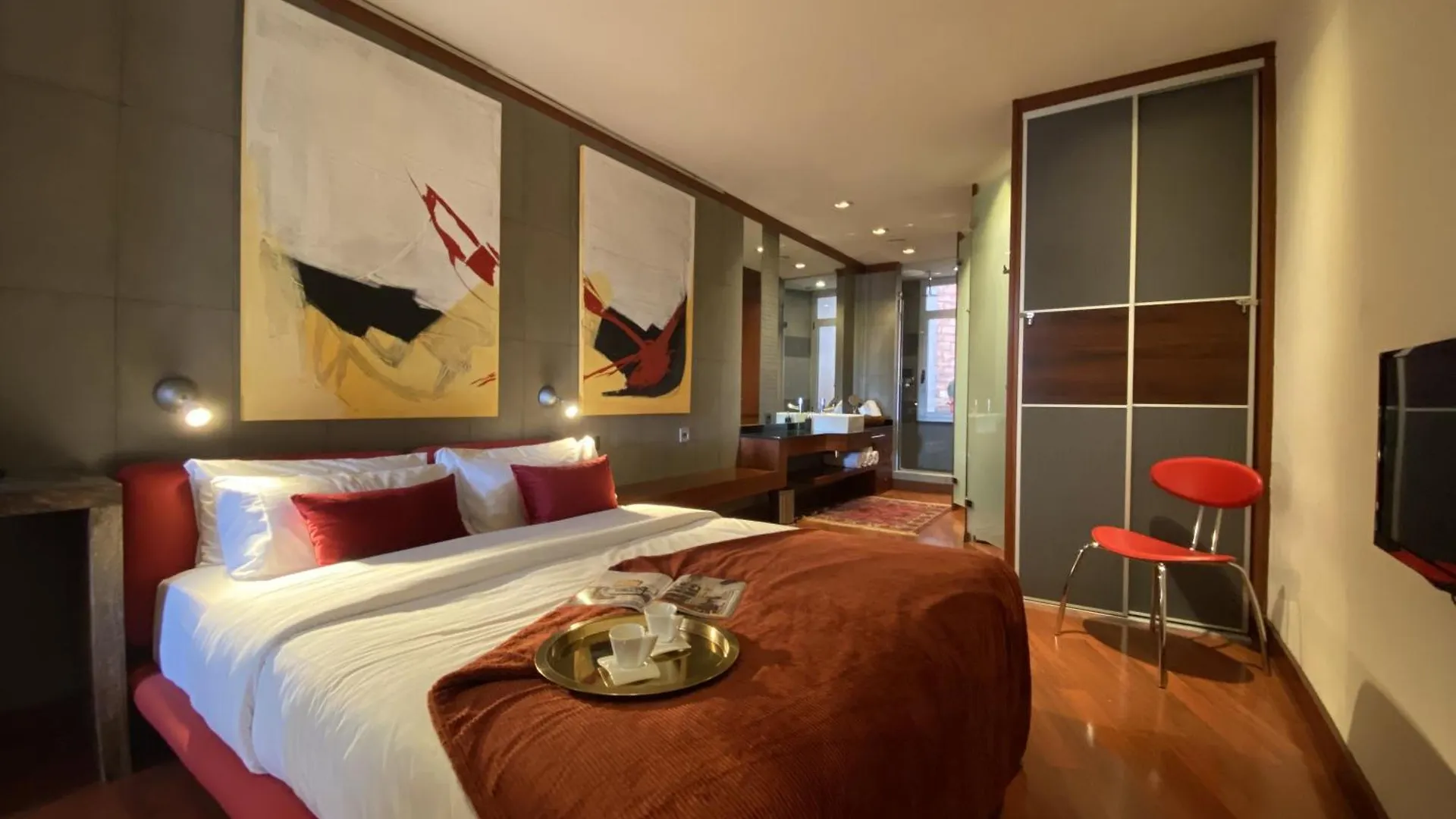 Luminous Designer Loft Style Apt Eixample Views By Myrentalhost 바르셀로나 스페인