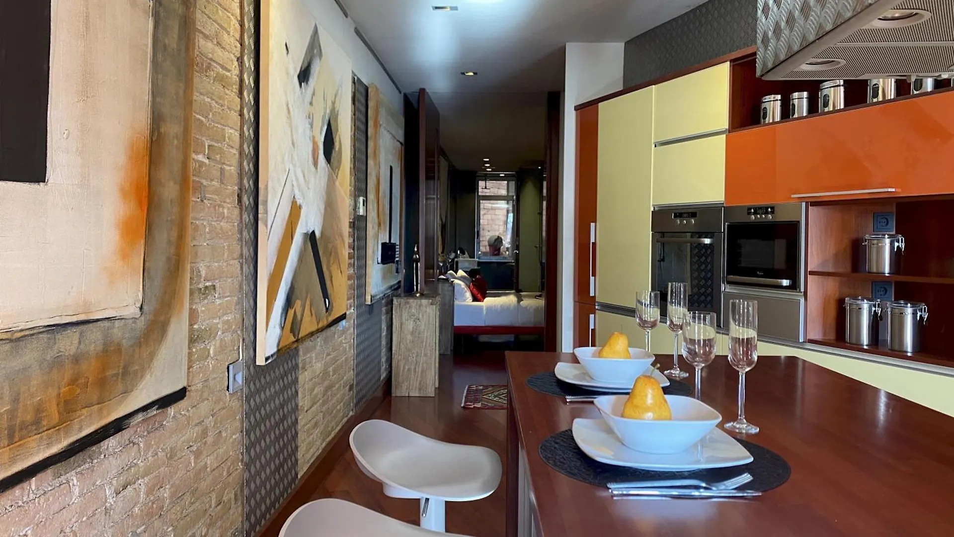 Luminous Designer Loft Style Apt Eixample Views By Myrentalhost 바르셀로나 스페인