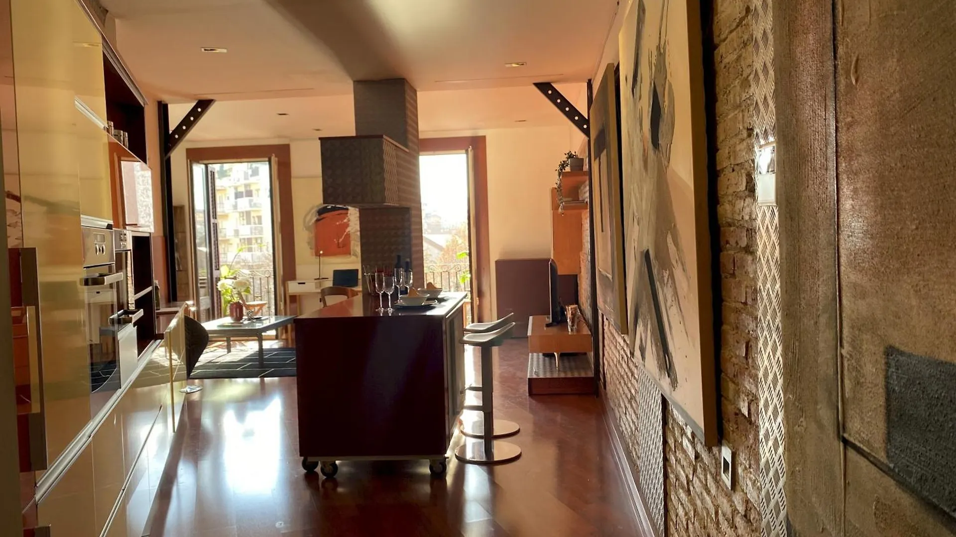 Luminous Designer Loft Style Apt Eixample Views By Myrentalhost 바르셀로나 아파트