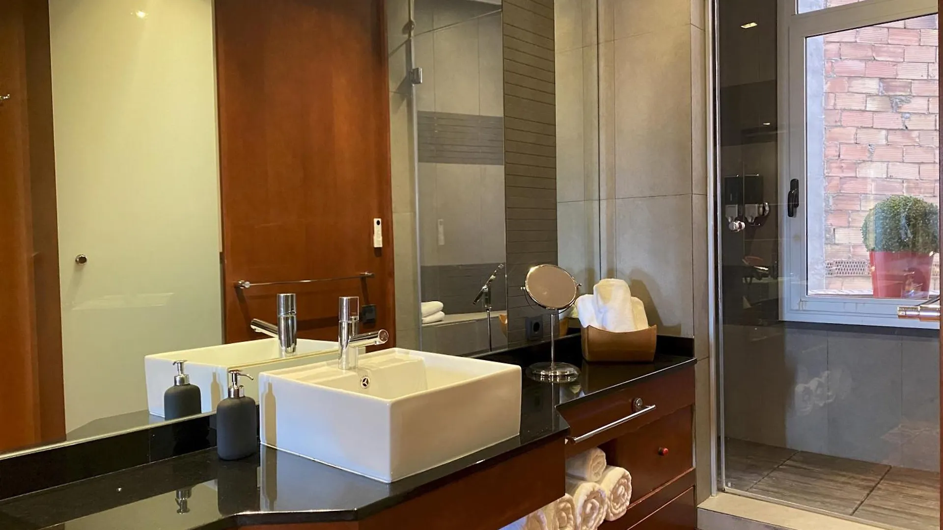 아파트 Luminous Designer Loft Style Apt Eixample Views By Myrentalhost 바르셀로나