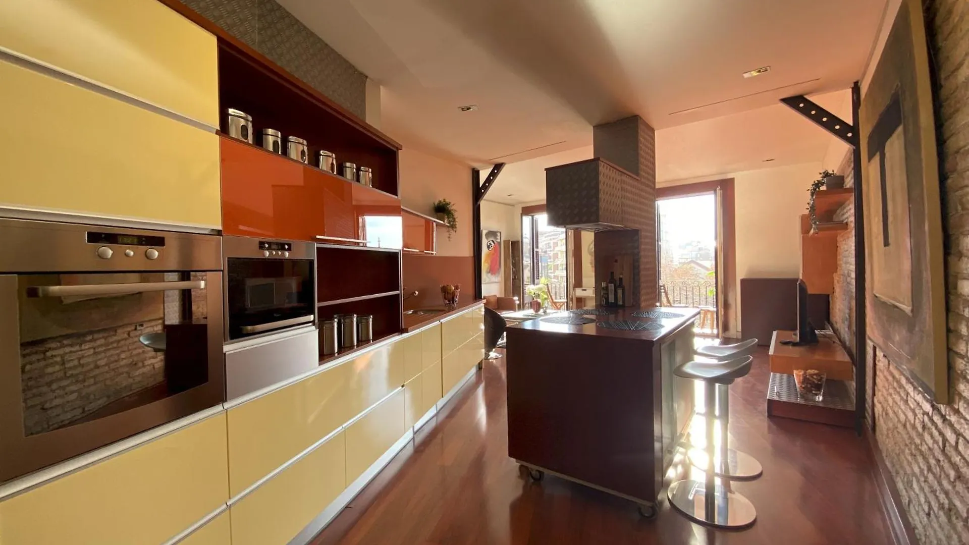 Luminous Designer Loft Style Apt Eixample Views By Myrentalhost 바르셀로나 0*,